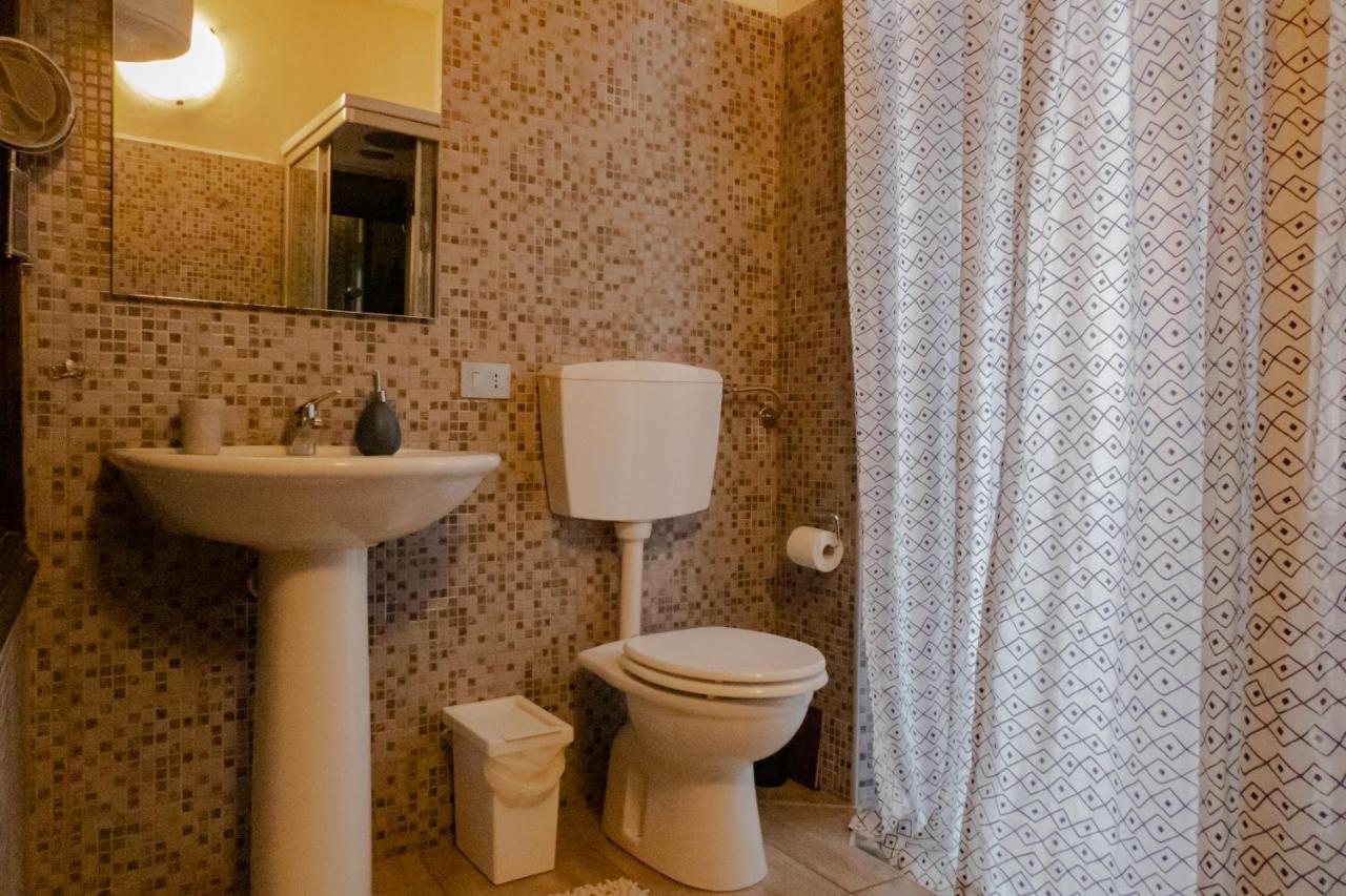 Passaggio A Sud Ovest Bed & Breakfast Iglesias Exterior photo