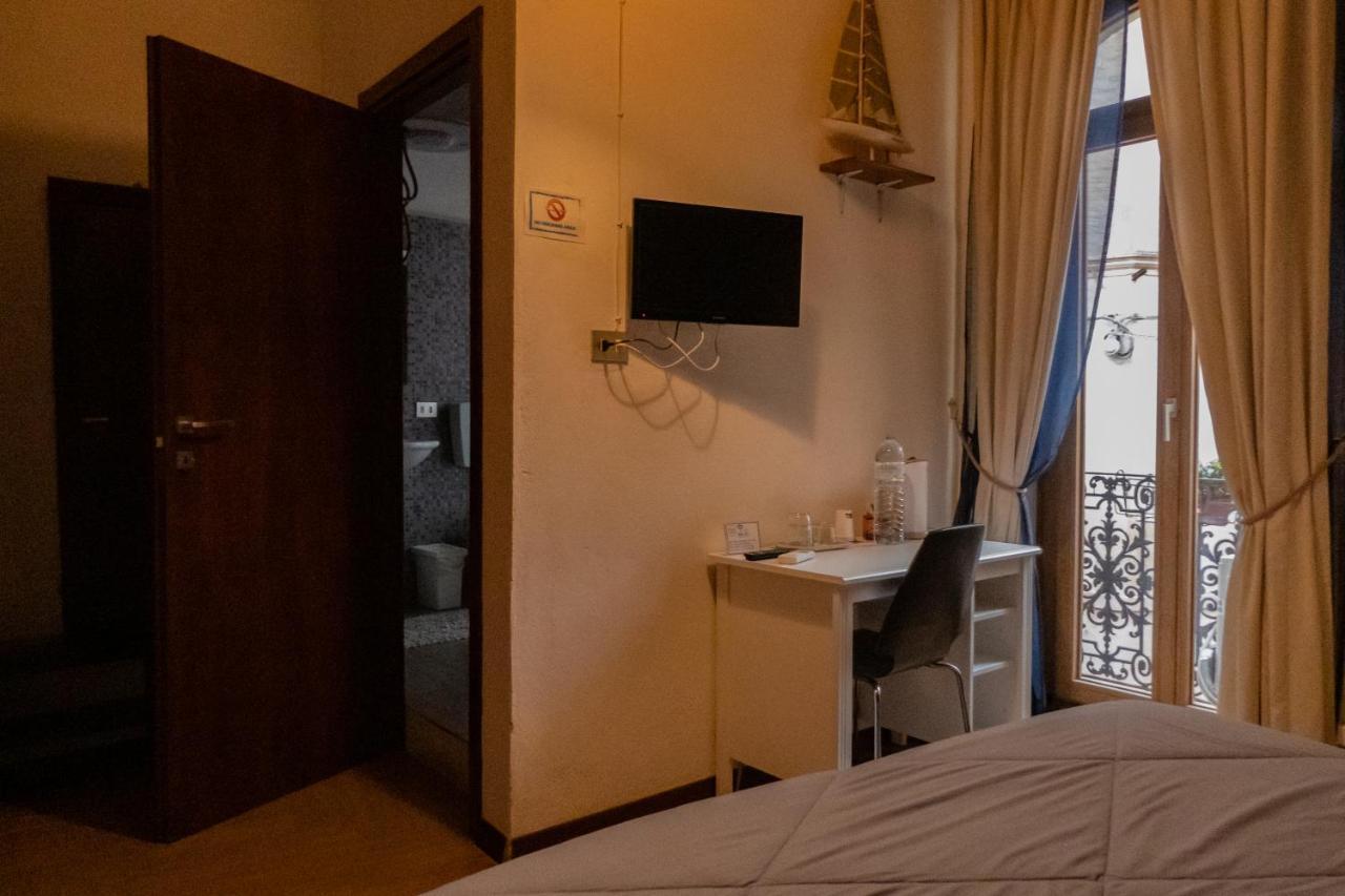 Passaggio A Sud Ovest Bed & Breakfast Iglesias Exterior photo